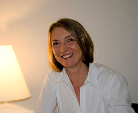 Zahnärztin Dr. Annett Richter, Hamburg Barmbek, eine Praxis die nicht nach Zahnarzt riecht, moderne Zahnmedizin auf dem neuesten Stand der Wissenschaft, Wohlfühlen, Ruhiger Raum, Hypnose